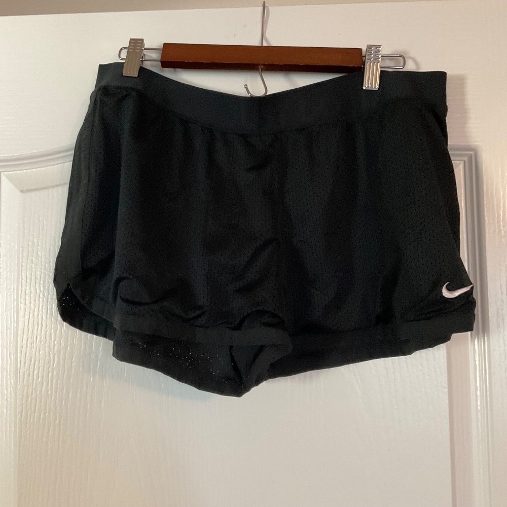 Nike Dri Fit Women’s XL Mesh Running Shorts Mesh EUC